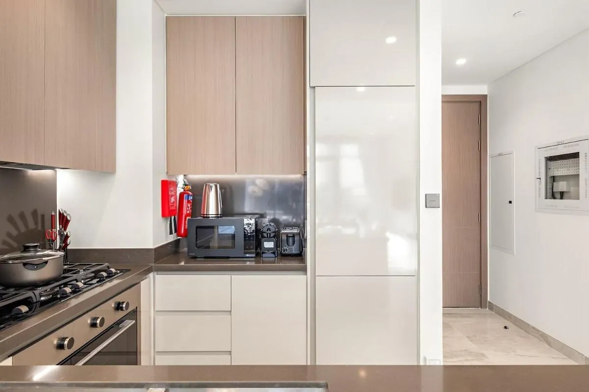 Apartment First Class 2Br Elegant Canal View Retreat Dubai United Arab Emirates