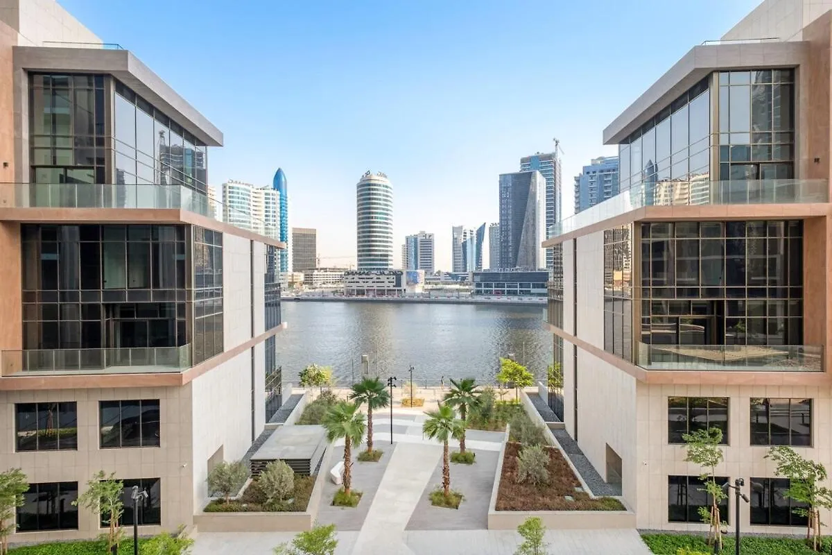 First Class 2Br Elegant Canal View Retreat Dubai 0*,  United Arab Emirates