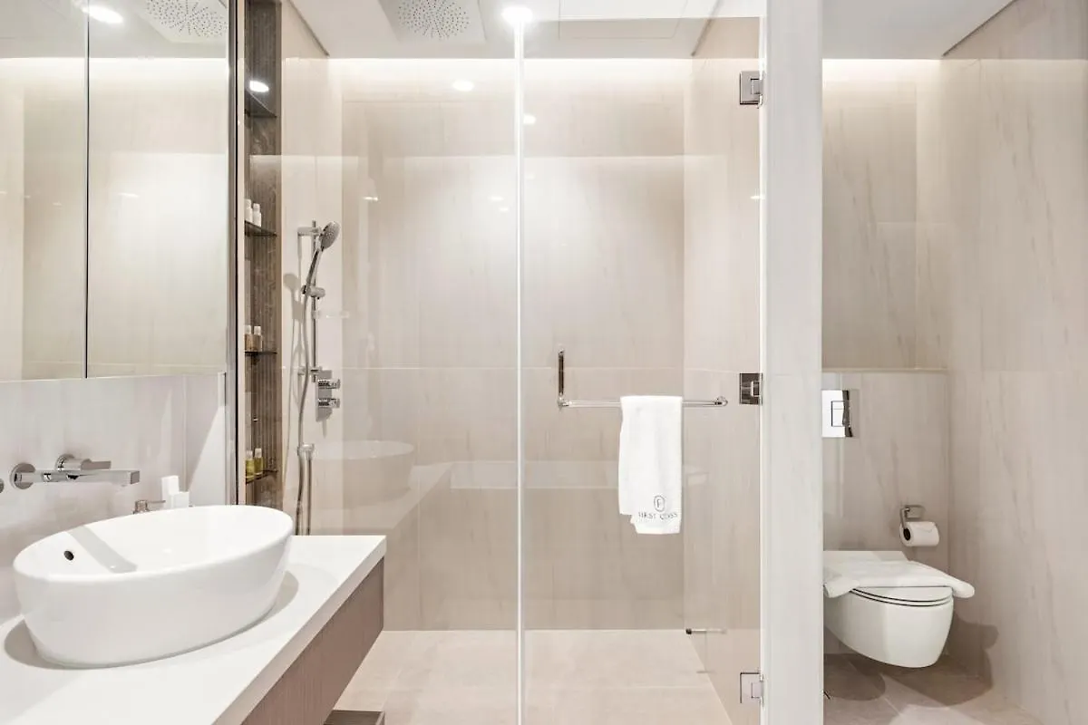 First Class 2Br Elegant Canal View Retreat 迪拜